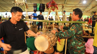 Đồng bào Vân Kiều tổ chức lễ Ra Pưp tưởng nhớ cội nguồn