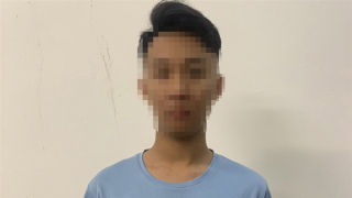 Khởi tố nam sinh lớp 10 đánh học sinh lớp 8 bị thương nặng tại quận Long Biên