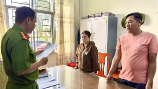 Khởi tố 3 đối tượng đánh bạc và tổ chức đánh bạc