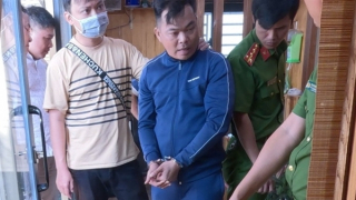 Bắt giữ đối tượng cho vay lãi nặng hơn 900%/năm