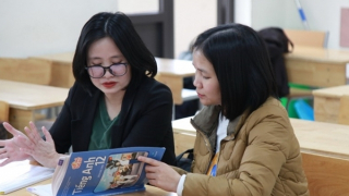 Hình thành kho học liệu bài giảng điện tử Tiếng Anh chất lượng cao