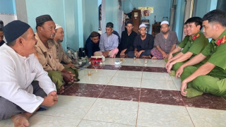 Dựa vào nhân dân để giữ gìn an ninh, trật tự