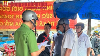 Bắt “Hiếu gà”, hung thần cho vay lãi nặng ở chợ Sóc Trăng