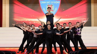 Trên 500 nghệ sĩ, chiến sĩ biểu diễn chào mừng 50 năm Ngày truyền thống lực lượng Cảnh sát Cơ động