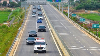 Từ 1/10: Đường cao tốc phải có tối thiểu 4 làn xe