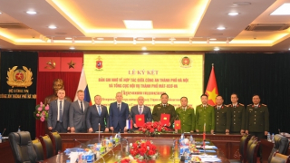 Công an TP Hà Nội và Tổng cục Nội vụ TP Moscow ký kết hợp tác