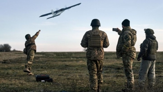 Hơn 50 UAV từ Ukraine tràn qua, hạ tầng điện của Nga hư hại