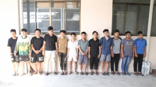 Đuổi chém nhau trên đường, 5 người thương vong