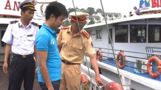 Không đồng tình về kiến nghị bỏ quy định tàu du lịch gắn thiết bị định vị