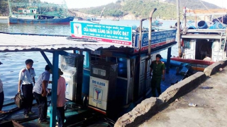 Xóa "vùng trũng" về xuất hóa đơn điện tử bán xăng dầu