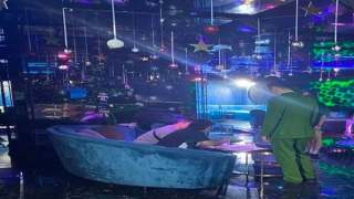 Chiêu trò câu khách phản cảm của các quán bar