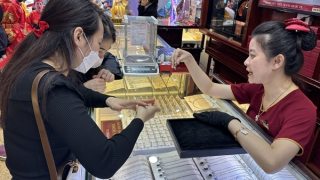Giá vàng nhẫn lên đỉnh cao mới, hơn 78 triệu đồng/lượng