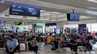 Dự kiến tăng tải cung ứng trên các đường bay từ Hà Nội, TP Hồ Chí Minh dịp 30/4 - 1/5