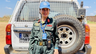 Hoa xương rồng trong nắng Nam Sudan