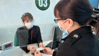 Chấn chỉnh yêu cầu xuất trình thẻ BHYT giấy khi khám chữa bệnh