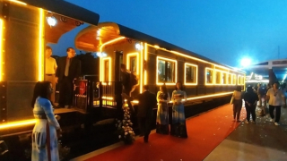 Chuyến tàu hoàng hôn đầu tiên khởi hành từ ga Đà Lạt