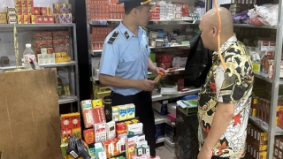 Phát hiện 2.158 sản phẩm tân dược nhập lậu tại chợ biên giới Móng Cái