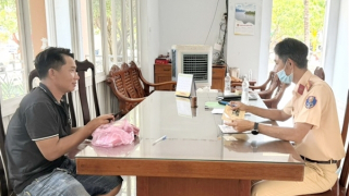 Tìm ra xe tải "xả" đá dăm trên QL1A, lái xe thừa nhận vi phạm