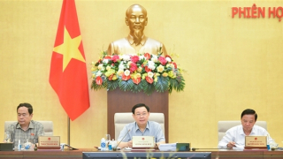 Xây dựng hoàn thiện quy hoạch đô thị và nông thôn đáp ứng yêu cầu phát triển bền vững, lâu dài