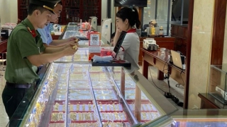 Nhiều cơ sở kinh doanh vàng vi phạm giả mạo nhãn hiệu nổi tiếng