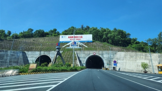 Bác thông tin hầm đường bộ Đèo Cả sụt lún