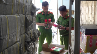 Hàng nghìn chai chống rỉ sét giả mạo nhãn hiệu bị thu giữ