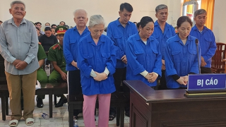 Tuyên án vụ bác sĩ Trung tâm y tế huyện "bắt tay" làm giả giấy khám sức khỏe