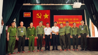 Mang đến Sinh Tồn, Cô Lin nghĩa tình của các cán bộ Công an