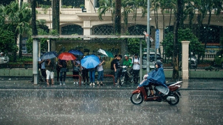 Hà Nội có mưa, miền Trung và Nam Bộ nóng bức