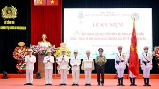 Học viện Chính trị CAND kỷ niệm 10 năm thành lập và đón nhận Huân chương Bảo vệ Tổ quốc