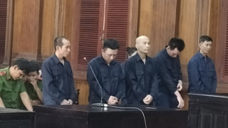 Tử hình 5 bị cáo vận chuyển ma túy từ nước ngoài về Việt Nam