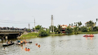 Hai học sinh đuối nước thương tâm khi tắm sông