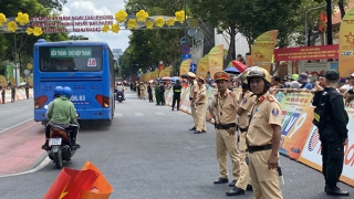 Công an đội nắng đảm bảo ANTT tại Cuộc đua xe đạp “Non sông liền một dải”