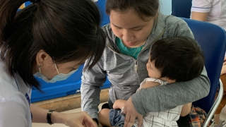 Bệnh sởi, ho gà bùng phát, có phải do khoảng trống miễn dịch?