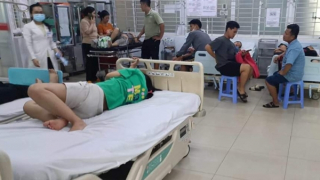 Gần 70 người nhập viện sau khi ăn bánh mì