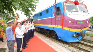 Đường sắt khai trương đoàn tàu liên vận quốc tế đầu tiên từ ga Cao Xá