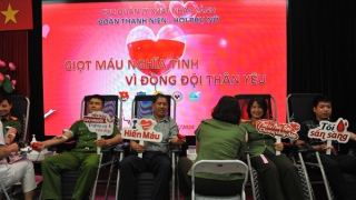 Cục Quản lý xuất nhập cảnh tổ chức hiến máu tình nguyện