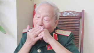 Tiếng kèn địch vận trên đồi C1