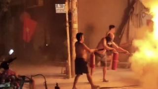 Người dân dập tắt đám cháy kịp thời, tránh hậu quả lớn