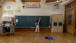 Tỷ lệ trẻ em Nhật Bản giảm năm thứ 43 liên tiếp