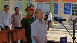 Phạt tù đối tượng đưa người vượt biên sang Malaysia đánh cá