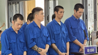 Dùng súng quân dụng để "nói chuyện" mâu thuẫn nợ nần