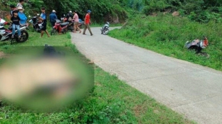 Xe máy lao xuống vực sâu, 2 vợ chồng người nước ngoài thương vong