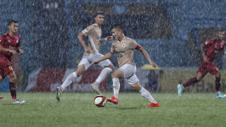 CLB Bóng đá Công an Hà Nội trở lại cuộc đua vô địch