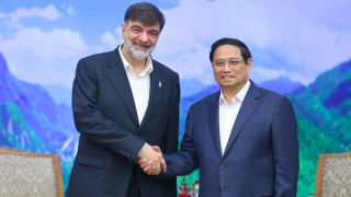 Thủ tướng Phạm Minh Chính tiếp Tư lệnh Bộ Thực thi pháp luật Iran