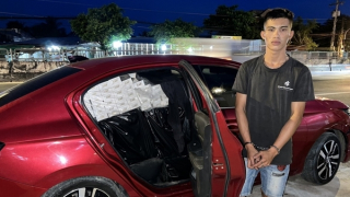 Dùng ô tô chở thuê 10.000 gói thuốc lá nhập lậu lấy công 500.000 đồng