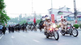 Những ngày quân và dân cùng thức