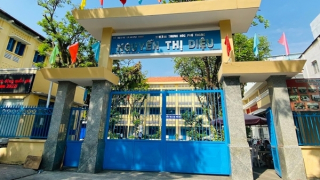 Giáo viên chủ nhiệm cho 6 học sinh cầm roi đánh bạn trước lớp