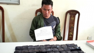 Bắt nam thanh niên cùng 12 nghìn viên ma túy tổng hợp