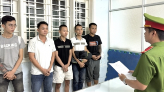 Lập web đánh bạc giả mạo, chiếm đoạt tiền của hàng trăm người